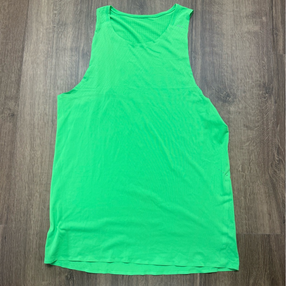 Lululemon Men’s Size Medium Green Sleeveless Top Tank Top Running